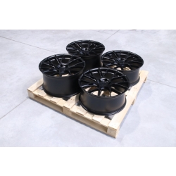 Set of JR42 20x9 + 20x10,5 ET35 5x120 Matt Black